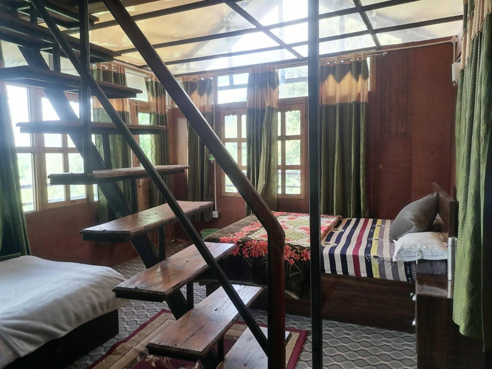 Jungle Crown Organic Homestay Nagarkot Ngoại thất bức ảnh