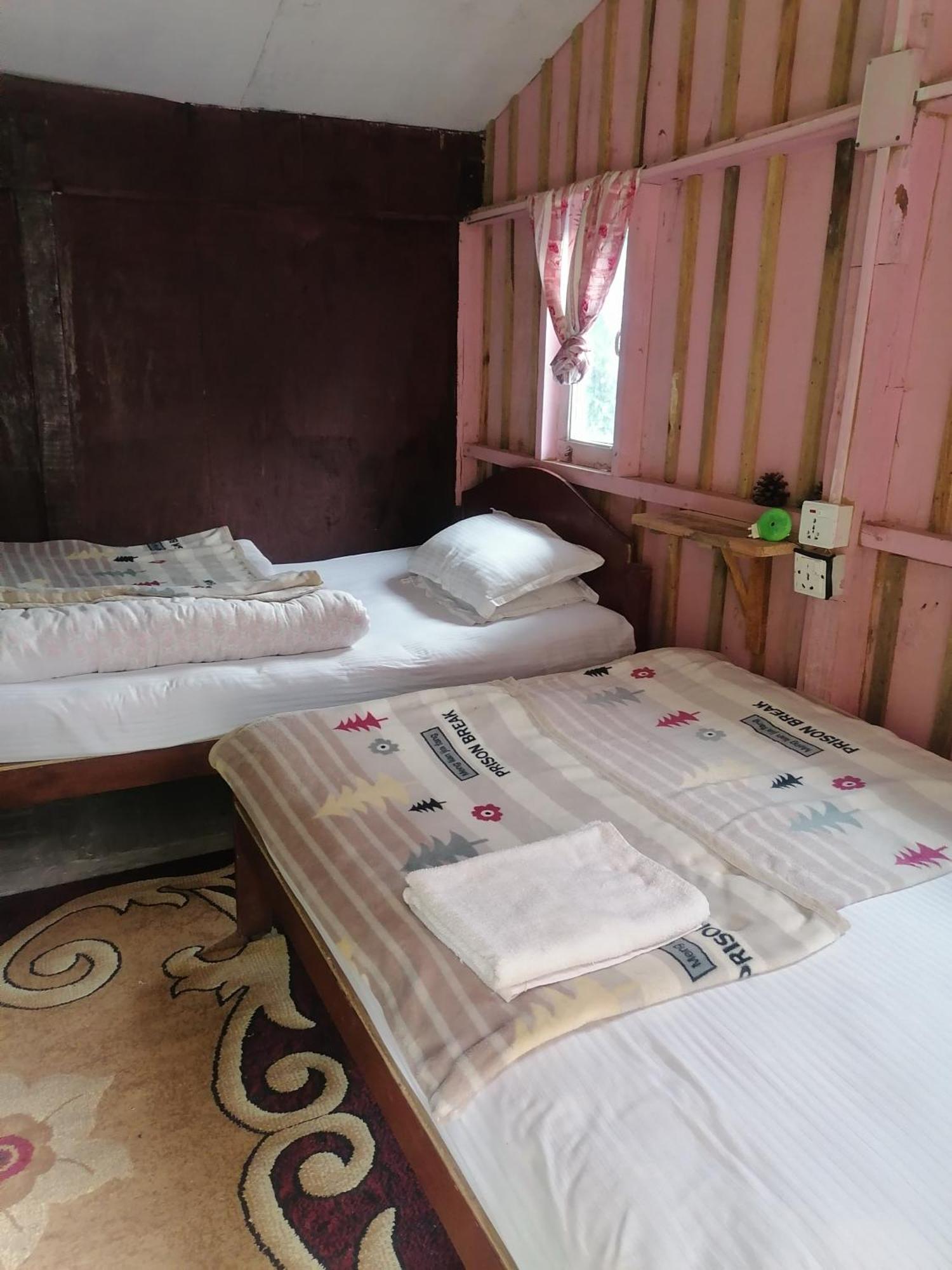 Jungle Crown Organic Homestay Nagarkot Phòng bức ảnh
